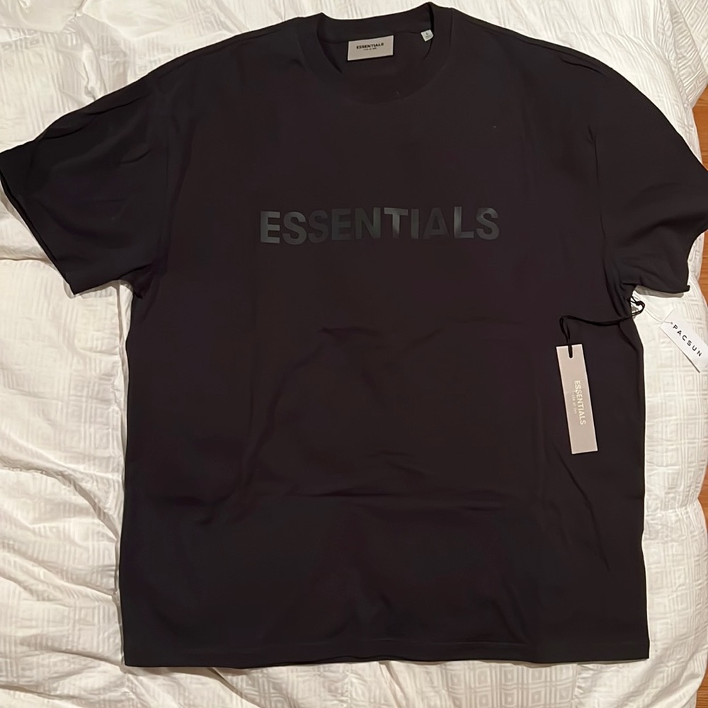 Essentials Fear Of God  t shirt Brand New with tags